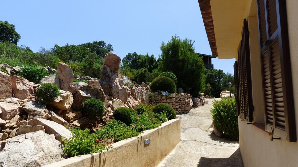 ホテル Fiori Di Santa Giulia ポルトヴェッキオ エクステリア 写真